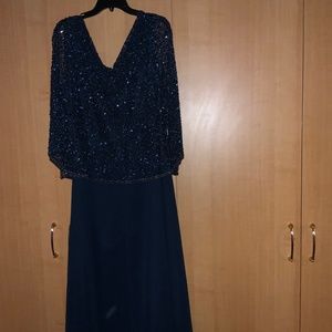 Formal floor length navy evening dress sz 18W